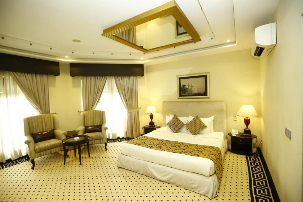 Bahria Grand Hotel & Resort - image 7