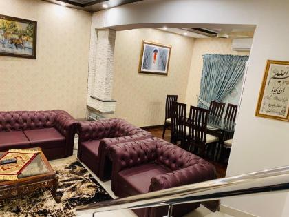 Royal Three Bed Room Full House Dha Phase 6 Lahore - image 17