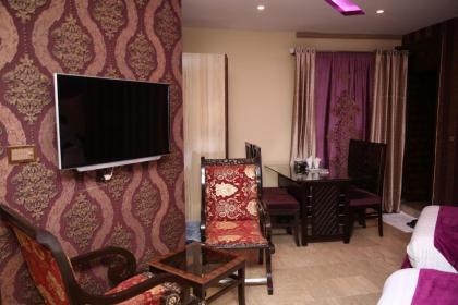 Hotel Premier Inn Gulberg - image 10