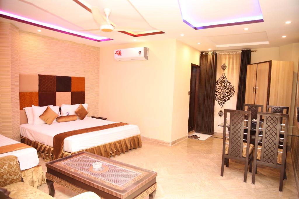 Hotel Premier Inn Gulberg - image 7