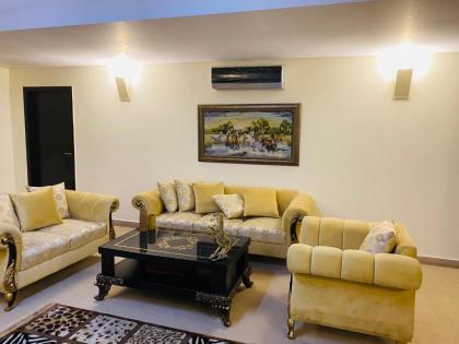 Royal Two Bed Luxury Apartment Gulberg - image 1