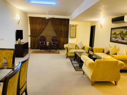 Royal Two Bed Luxury Apartment Gulberg - image 12