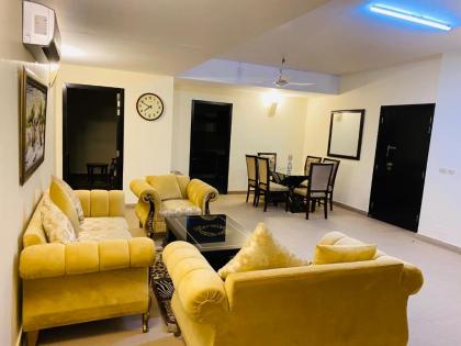 Royal Two Bed Luxury Apartment Gulberg - image 16