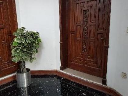 FIVE Bedroom Apartment in Gulberg II - image 5