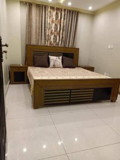 Luxury Comfortable Safe Stay - Fully Furnished Lahore 