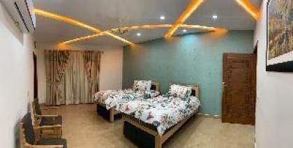 Razi Lounge: 3br Upper portion 1000sqyWAPDA Town - image 13