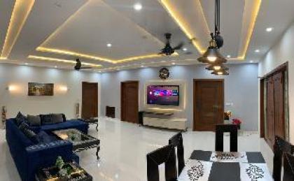 Razi Lounge: 3br Upper portion 1000sqyWAPDA Town - image 6