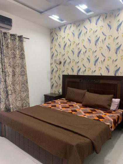 Independent Villa in DHA Phase 6 Lahore Three 3 Bedroom Full House - image 7