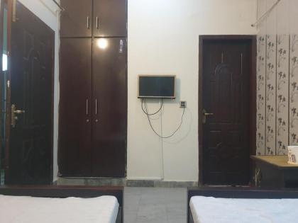 The family residency hotel - image 1