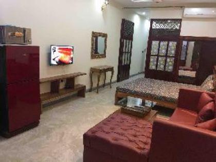 One Bed New Studio Apartment near Shaukat Khanum