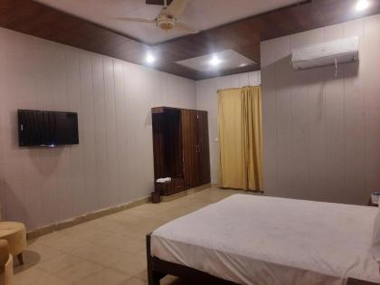 Royal Fort Executive Hotel Gulberg - image 14