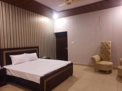 Royal Fort Executive Hotel Gulberg - image 15