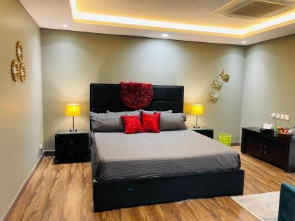 Ultra Luxury Studio Gold Crest DHA Lahore - image 3