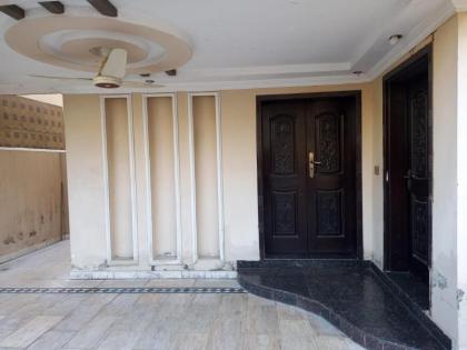 Bahria Town - 10 Marla Two Bed rooms portion for families - image 7