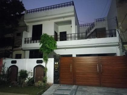 Township - Fully furnished elegant complete portion for families - image 4