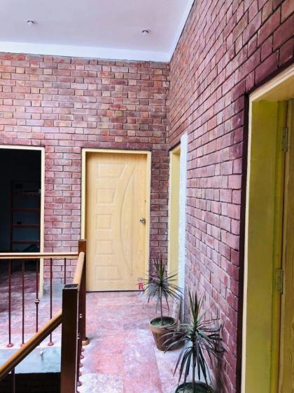 Hosteller - Hostel & Hotel Johar Town Lahore - image 8