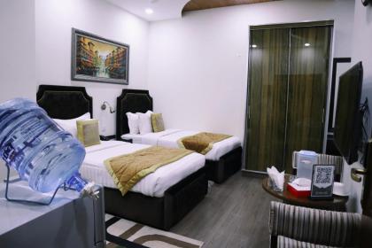 Hayyat Luxury Suites - image 13