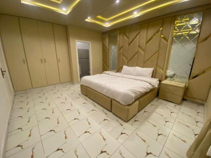 Luxe Suites Bahria Town Lahore - image 10