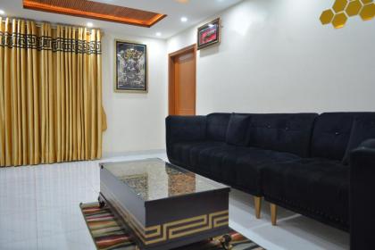 Luxury Apartment in Bahria Town Lahore - image 17