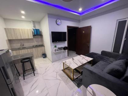 Modern Single Bedroom flat Free Wifi & parking Lahore 