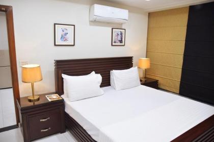 Luxury Serviced Apartment in Bahria Town Lahore - image 18