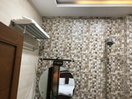 Cozy Studio Apartment in Bahria Lahore - image 12