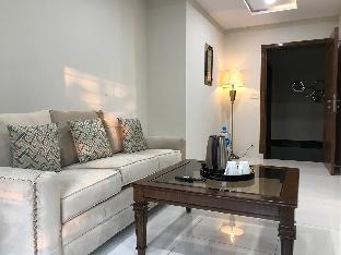 Spacious Furnished Apartment in Bahria Town Lahore - image 7