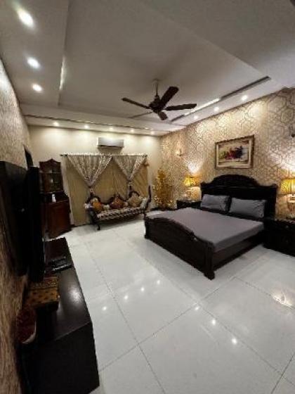Airreside Hotel Apartments DHA Lahore - image 2