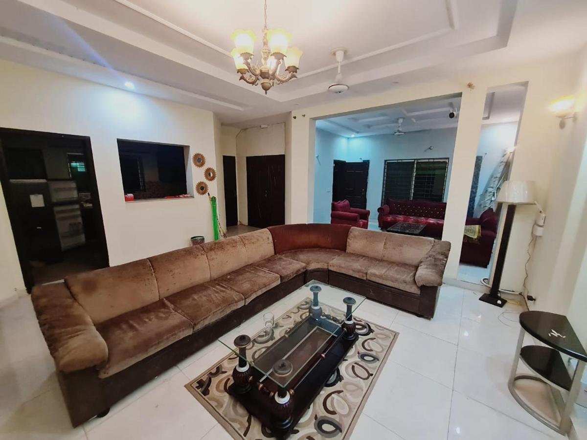 Royal Bahria Guest Villa - main image