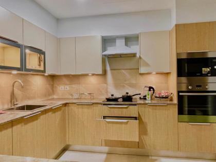 Penta Square 1BR Apartment by AirHomes DHA phase-5 - image 9