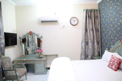 6Bedroom Villa DHA Lahore - image 13