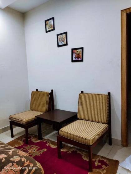 Wapda Town 2 bedrooms corner apartment - image 15