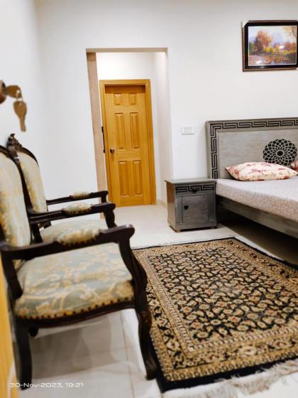 Wapda Town 2 bedrooms corner apartment - image 18