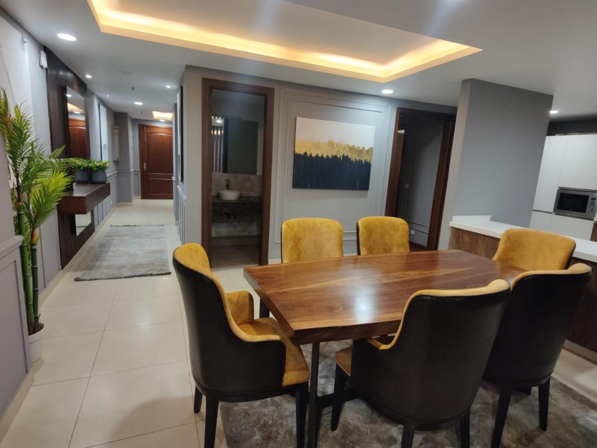 Goldcrest Mall Luxury Two-bed Apartment - image 6