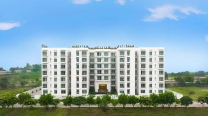 1 -BHK at Zameen Opal with Cinema Pool  Gym and Rooftop Garden - image 4