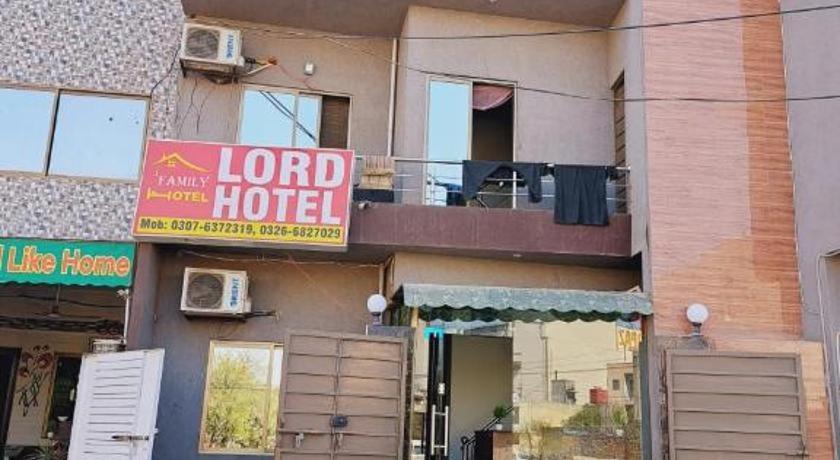 Lord Family Hotel - image 2