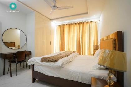 2-BHK Luxury Apartment with 5 star Amenities (GymPool Cinema Clubhouse and Rooftop) 