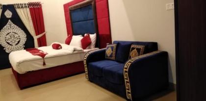 Hotel The Holiday - image 21