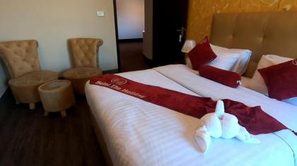 Hotel The Holiday - image 26
