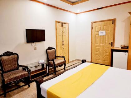 Royal Pakeeza Hotel - image 26