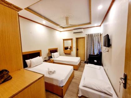 Royal Pakeeza Hotel - image 30