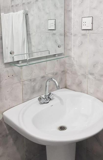 1 Kanal Entire House with 4 Bedrooms - image 21