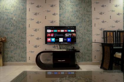 Luxury 1 Bedroom Apartment Gold Crest Mall And Residency DHA - image 25