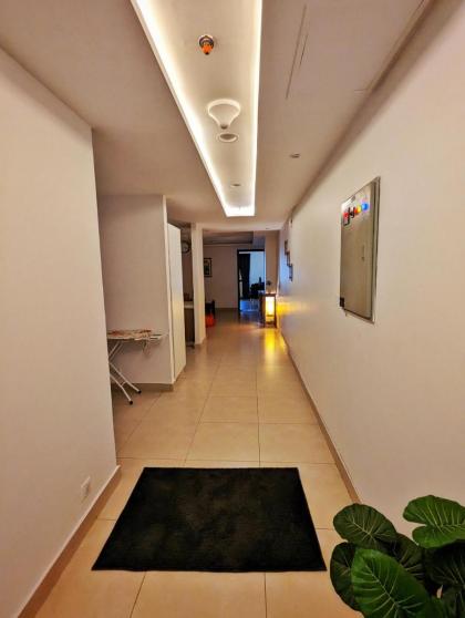 Sunset View One-Bed Apartment - image 21