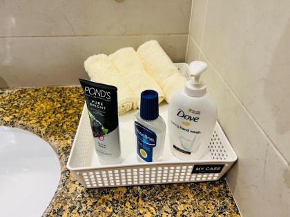 One Bedroom Luxury Apartment 1 Bed - image 28