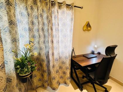 One Bedroom Luxury Apartment 1 Bed - image 29