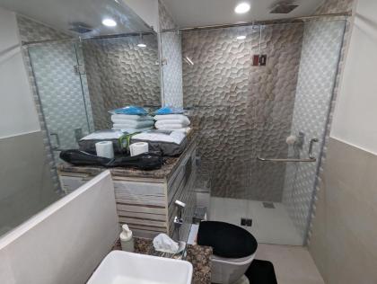 Sunset View Executive One-bed Apartment - image 25