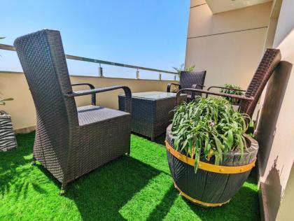 Sunset View Executive One-bed Apartment - image 28