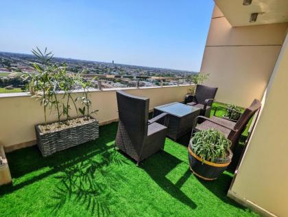 Sunset View Executive One-bed Apartment - image 29