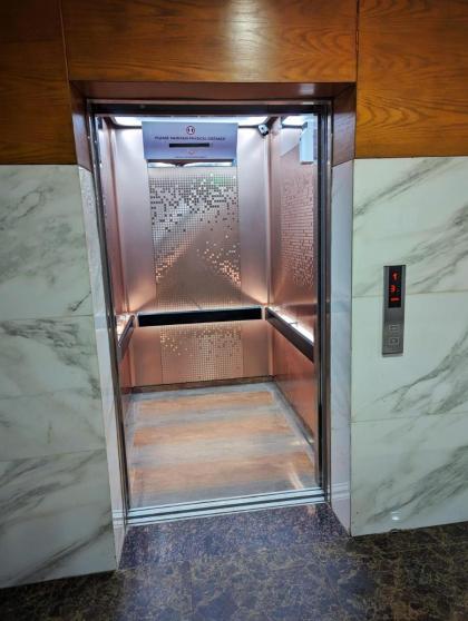 Goldcrest Mall One-bed Penthouse - image 29